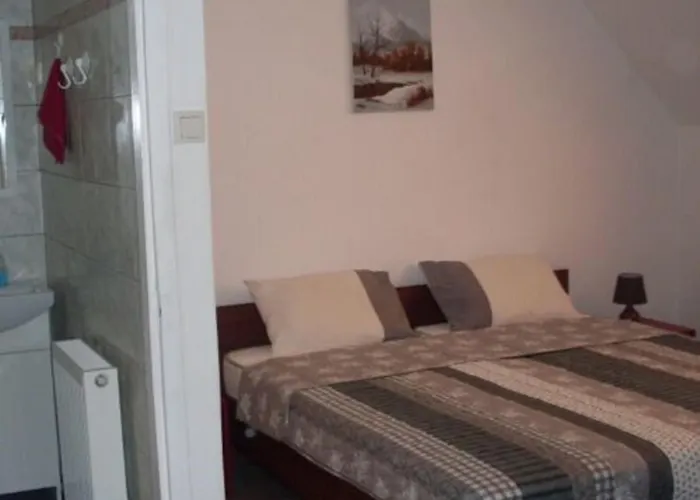 Δωμάτια σε οικογενειακή κατοικία Szieszta *